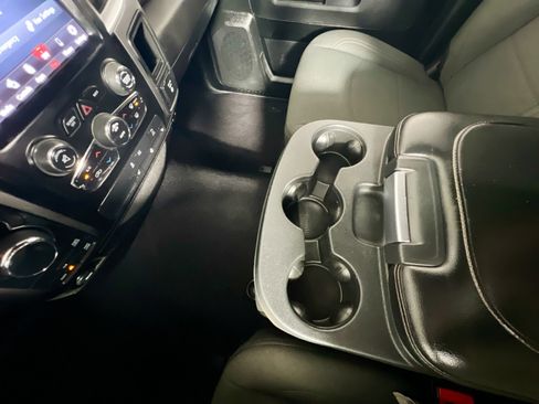 Used 2021 RAM 1500 Classic Warlock w/ Luxury Group AWD/4WD image 25