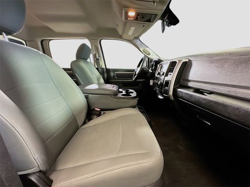 Used 2017 RAM 2500 SLT image 24