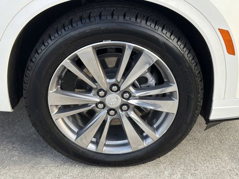 Used 2022 Cadillac XT6 Premium Luxury w/ LPO, Floor Liner Package image 13