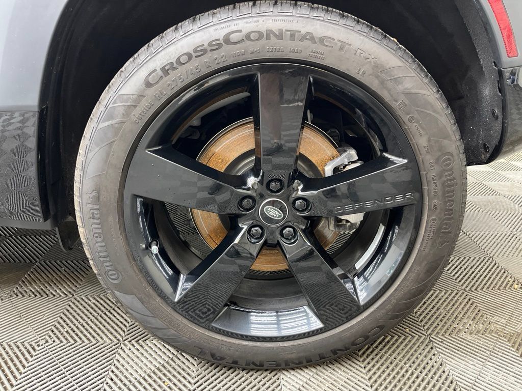 Used 2023 Land Rover Defender 110 X-Dynamic SE AWD/4WD image 30
