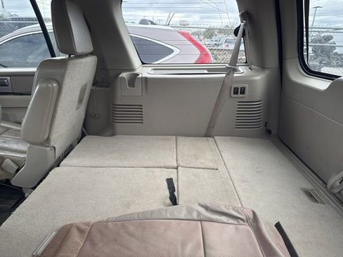 Used 2012 Ford Expedition Limited image 12
