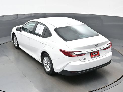 Used 2025 Toyota Camry LE w/ Convenience Package AWD/4WD image 39