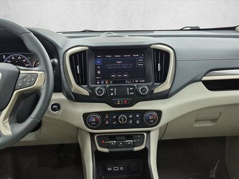 Used 2024 GMC Terrain Denali w/ Denali Premium Package AWD/4WD image 15