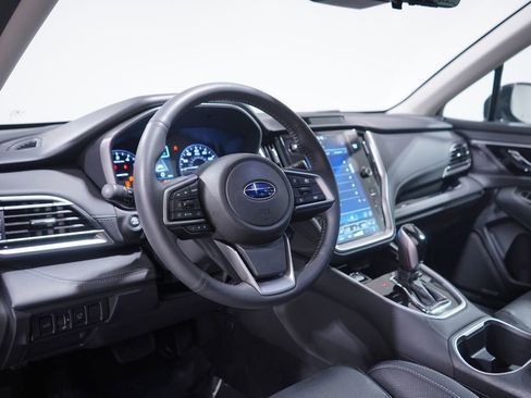 Used 2023 Subaru Outback Touring AWD/4WD image 6