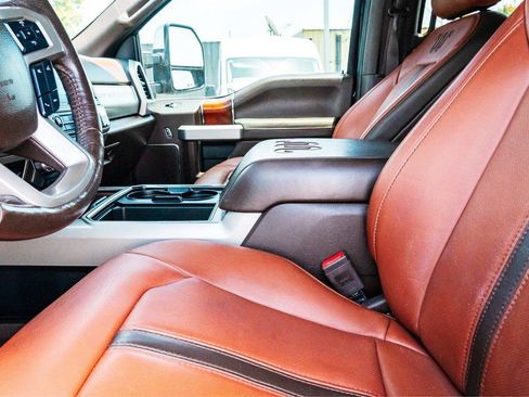 Used 2022 Ford F250 King Ranch w/ King Ranch Ultimate Package AWD/4WD image 9