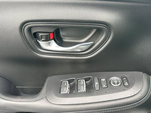 Certified 2025 Honda HR-V EX-L image 10