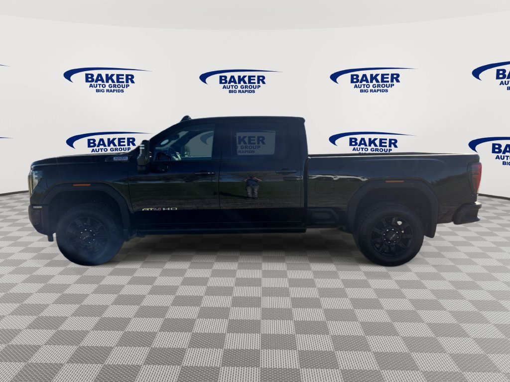 Used 2024 GMC Sierra 2500 AT4 w/ AT4 Premium Plus Package AWD/4WD image 6