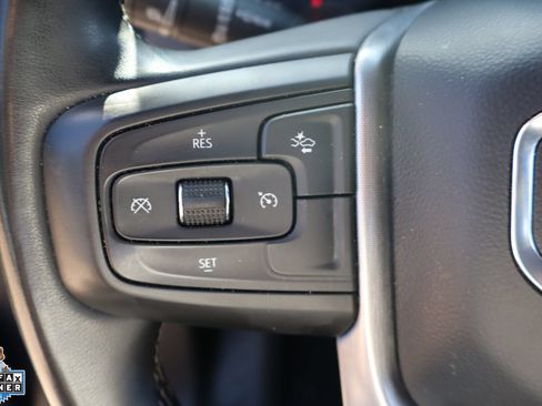 Used 2024 GMC Yukon SLT AWD/4WD image 16