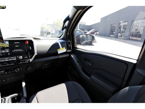 New 2026 Nissan Frontier SV w/ SV Convenience Package image 8