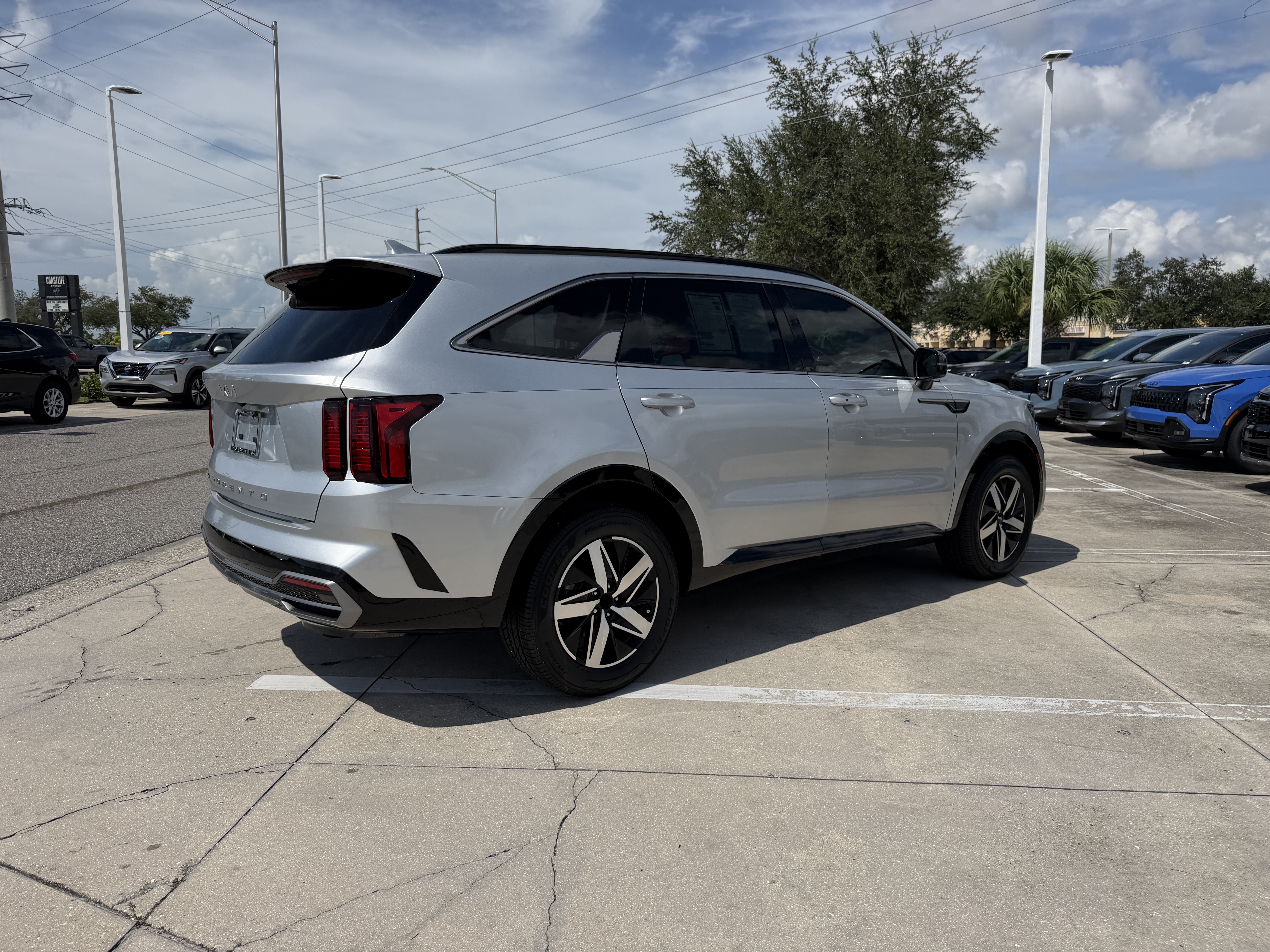 Used 2022 Kia Sorento EX FWD image 4