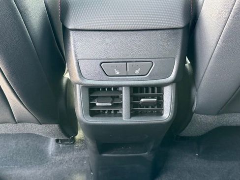 New 2026 Chevrolet Equinox RS w/ Convenience Package III AWD/4WD image 8