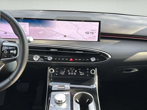 Certified 2026 Genesis GV70 2.5T AWD/4WD image 18