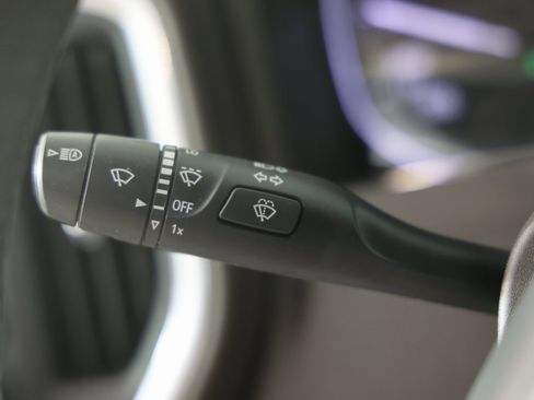 Used 2021 GMC Sierra 1500 SLT image 18