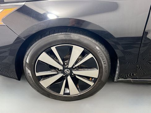 Used 2021 Nissan Altima 2.5 SV image 10