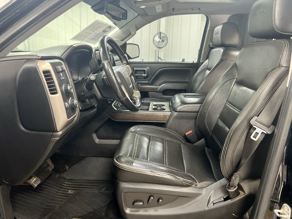 Used 2018 GMC Sierra 1500 Denali w/ Denali Ultimate Package AWD/4WD image 21