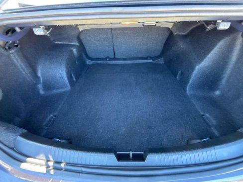 Used 2025 Chevrolet Malibu LT image 28