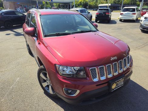 Used 2017 Jeep Compass High Altitude image 6