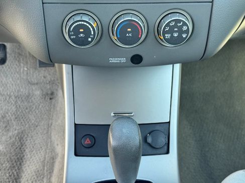 Used 2006 Nissan Altima 3.5 SE FWD image 43