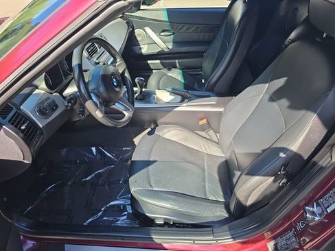 Used 2003 BMW Z4 2.5i image 18