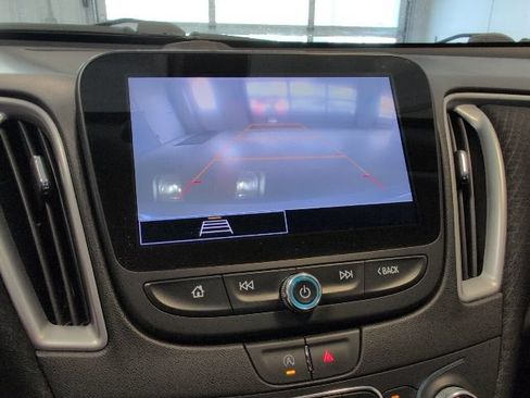 Used 2022 Chevrolet Malibu LT FWD image 22