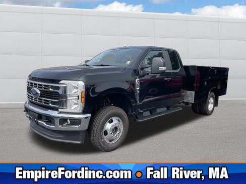 New 2025 Ford F350 XL w/ XL Chrome Package AWD/4WD image 1