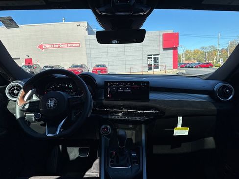 New 2025 Alfa Romeo Tonale image 13