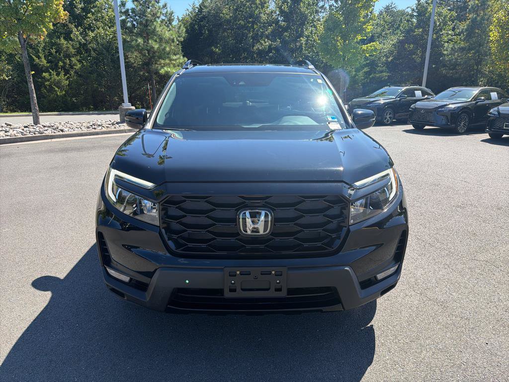 Used 2023 Honda Passport Elite image 2