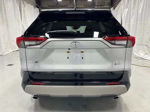 Used 2025 Toyota RAV4 XSE w/ Weather Package image 6