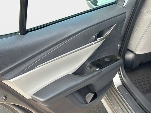 New 2026 Toyota Camry SE FWD image 11