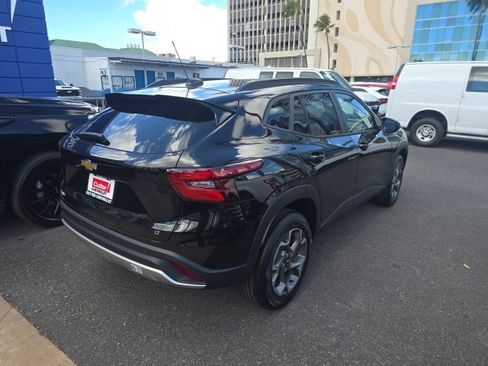 New 2026 Chevrolet Trax LT image 4