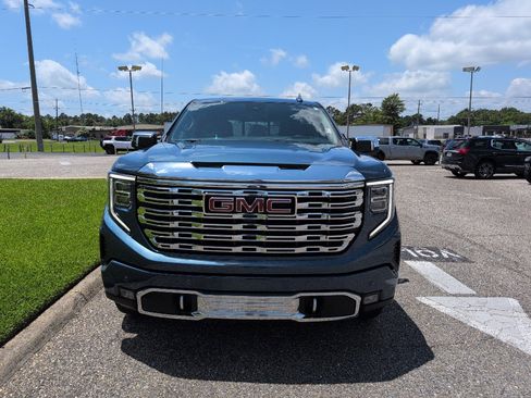 Used 2024 GMC Sierra 1500 Denali w/ Denali Reserve Package image 1