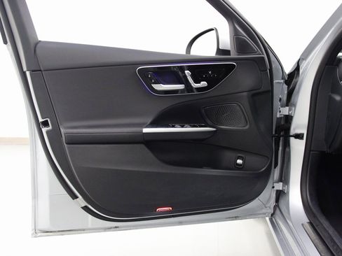 Certified 2025 Mercedes-Benz C 300 4MATIC Sedan image 18