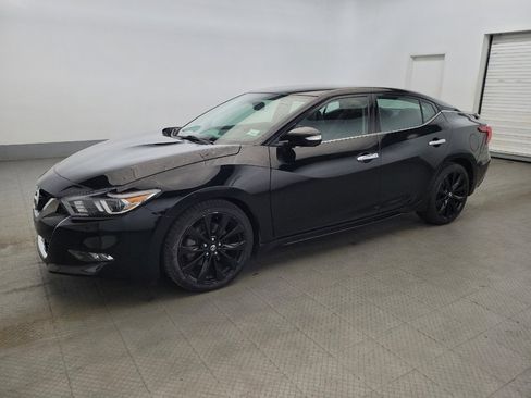 Used 2017 Nissan Maxima SR w/ Midnight Edition FWD image 2