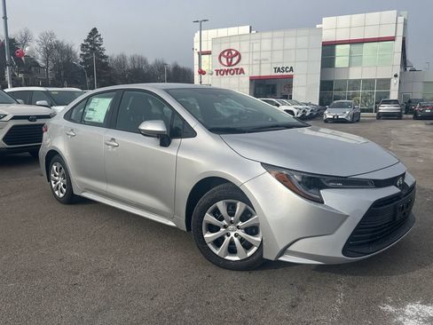New 2026 Toyota Corolla LE image 1