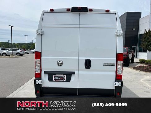 New 2026 RAM ProMaster 2500 w/ Quick Order Package 22G SLT FWD image 12