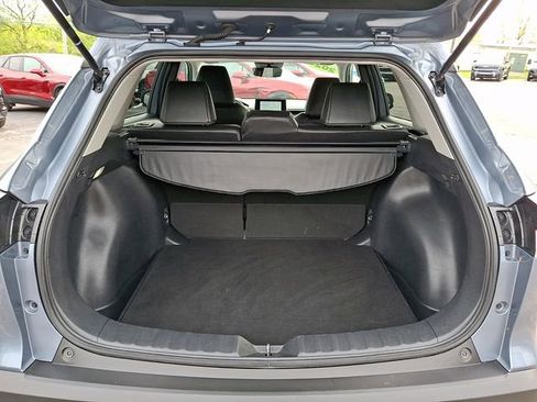 Used 2025 Toyota Corolla Cross XLE FWD image 28