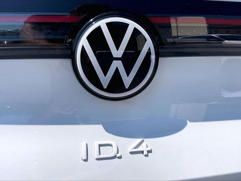 Certified 2023 Volkswagen ID.4 Pro S RWD image 30