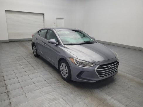 Used 2018 Hyundai Elantra SE FWD image 13