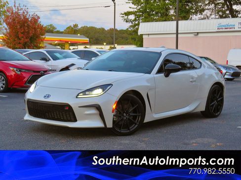 Used 2023 Toyota GR86 Premium image 1