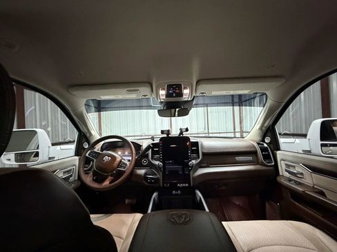 Used 2025 RAM 3500 Laramie image 17