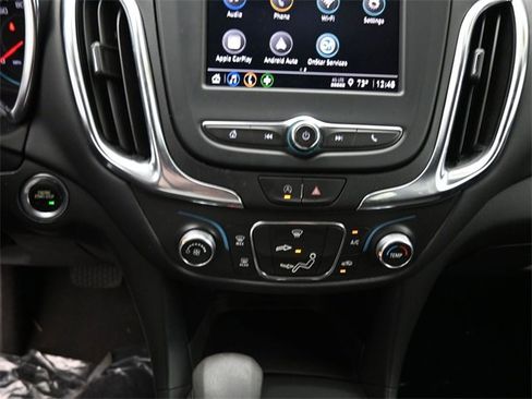 Used 2022 Chevrolet Equinox LT image 14