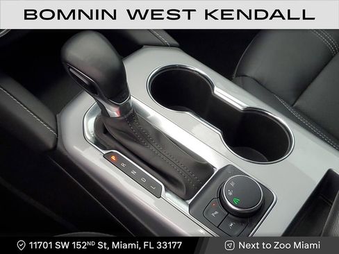 Used 2024 Chevrolet Blazer LT image 28