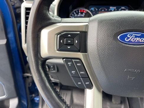 Used 2022 Ford F350 Lariat w/ Black Appearance Package image 17