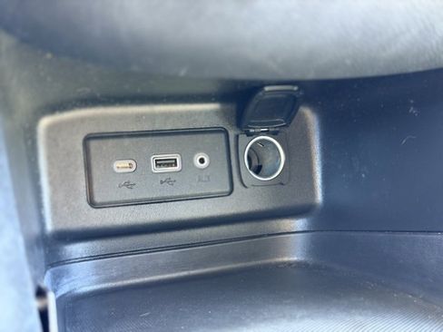 Used 2022 Chevrolet Equinox LT image 16