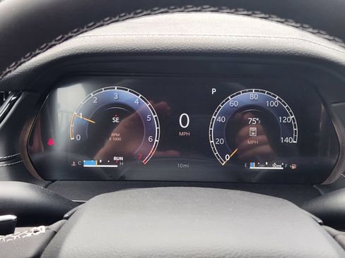 New 2026 Jeep Grand Cherokee Limited RWD image 11