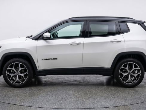 Used 2025 Jeep Compass Limited AWD/4WD image 5