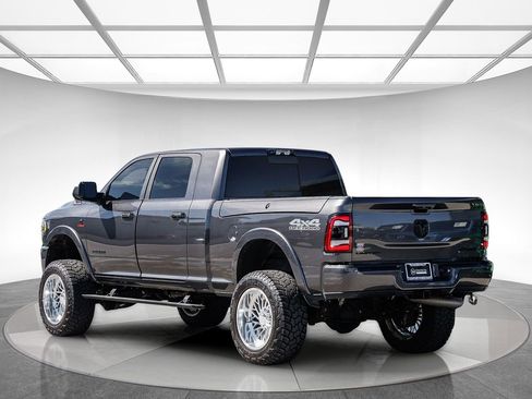 Used 2022 RAM 2500 Limited image 2