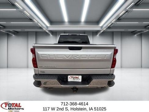 Used 2021 Chevrolet Silverado 1500 LT w/ Z71 Off-Road Package AWD/4WD image 6