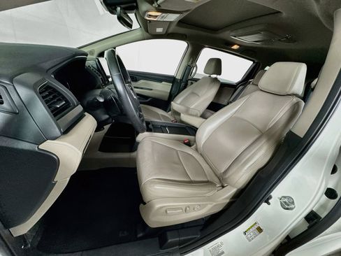 Used 2018 Honda Odyssey EX-L image 12