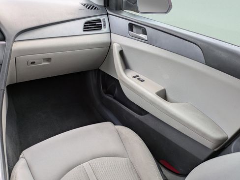Used 2018 Hyundai Sonata SE image 17